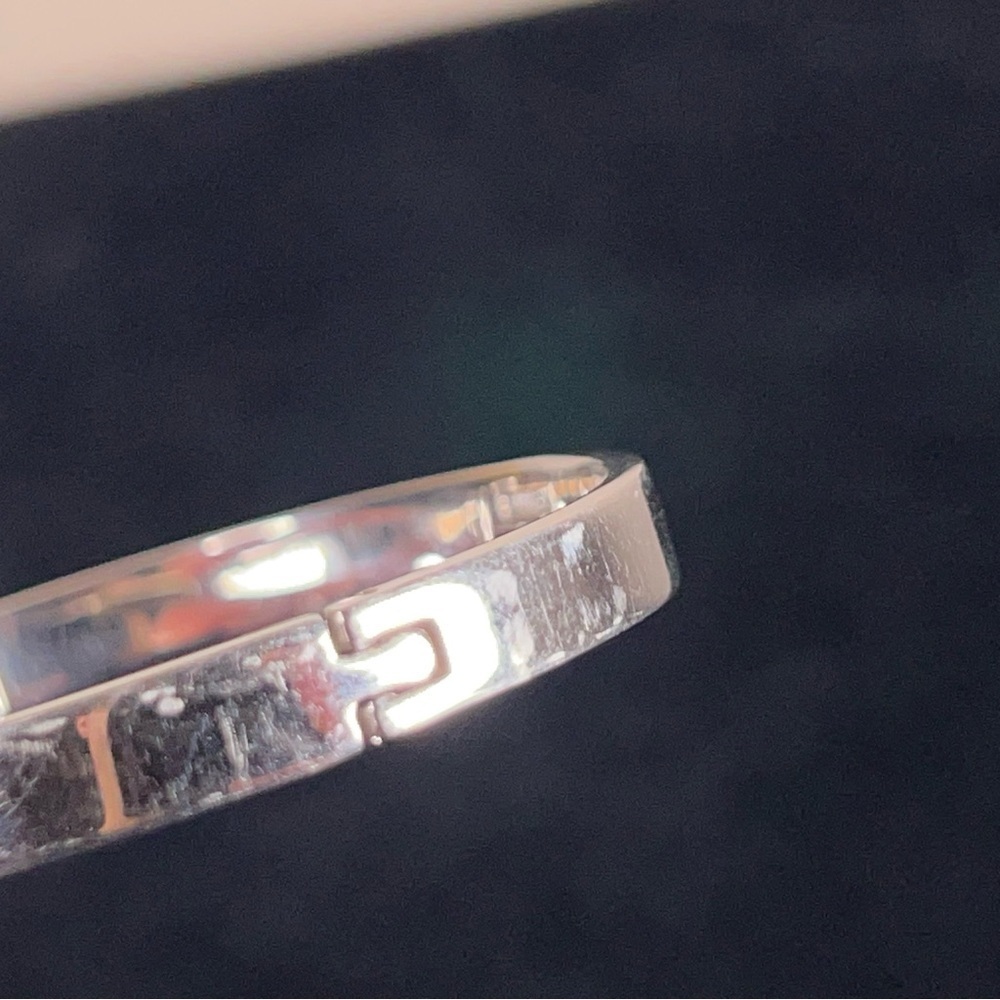 Y2K Era Stainless Steel Bangle Style Bracelet Silver Classic Clip Click - Picture 2 of 14